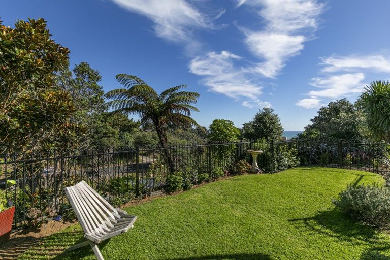 Photo of property in 6 Berridge Road, Muriwai, Waimauku, 0881