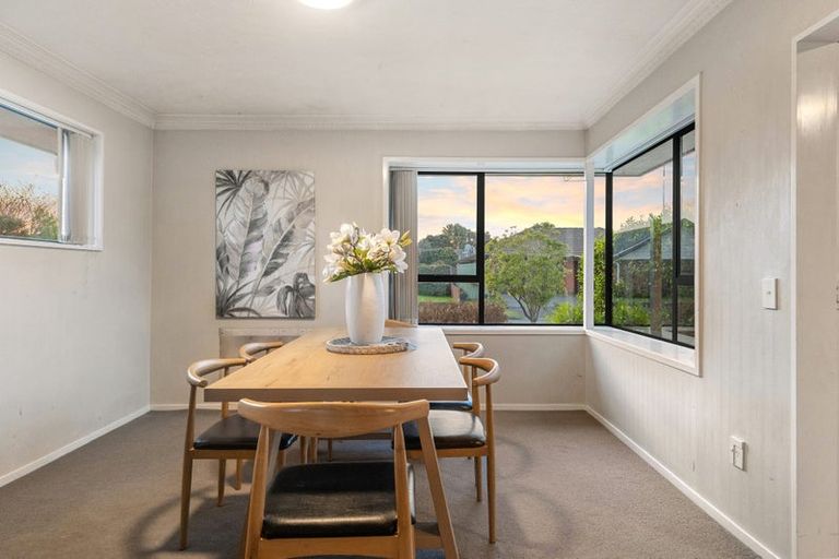 Photo of property in 118 Reynolds Avenue, Bishopdale, Christchurch, 8053