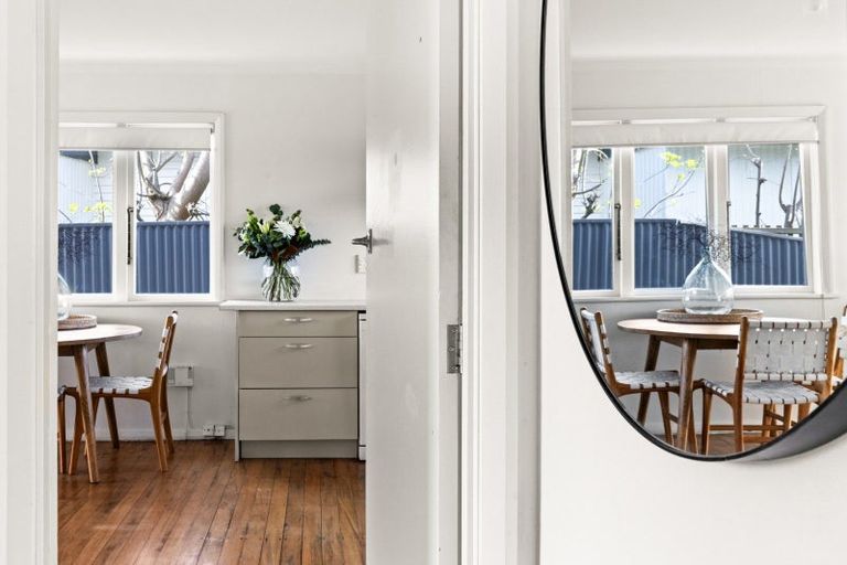 Photo of property in 91 Middle Road, Havelock North, 4130