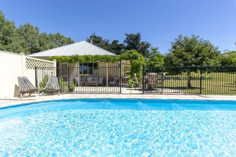 Photo of property in 44 Somerset Drive, Oxford, 7495