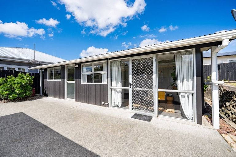 Photo of property in 348b Western Hills Drive, Avenues, Whangarei, 0110