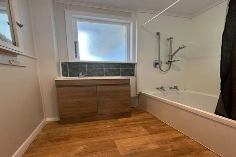 Photo of property in 3 Maurice Street, Papakura, 2110