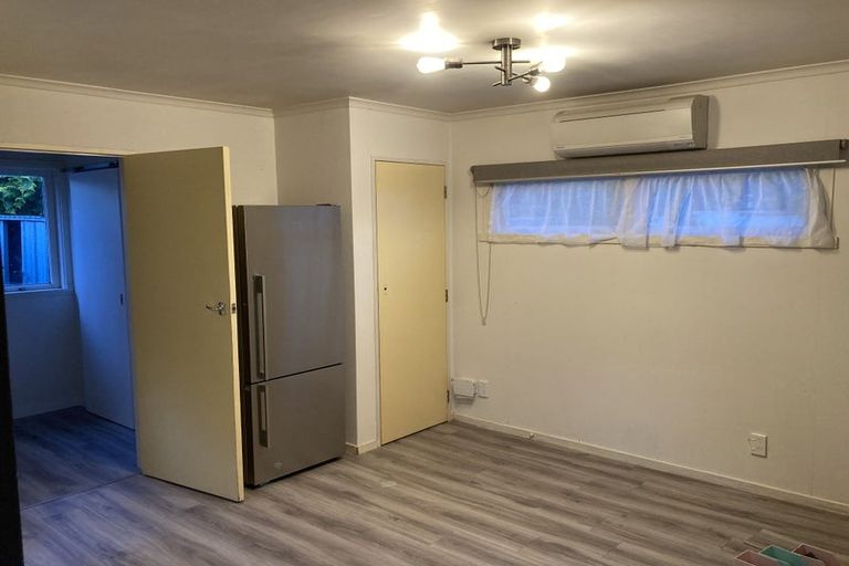 Photo of property in 17 Glasgow Street, Takaro, Palmerston North, 4412