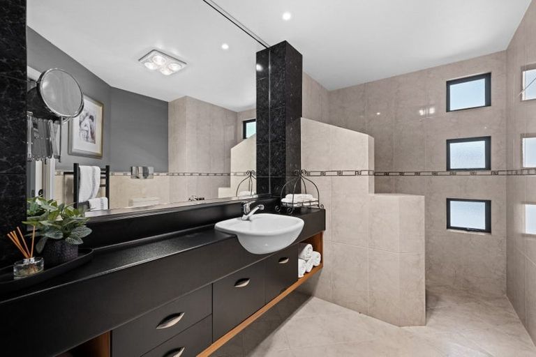 Photo of property in 375 Saint Georges Road, Havelock North, 4130