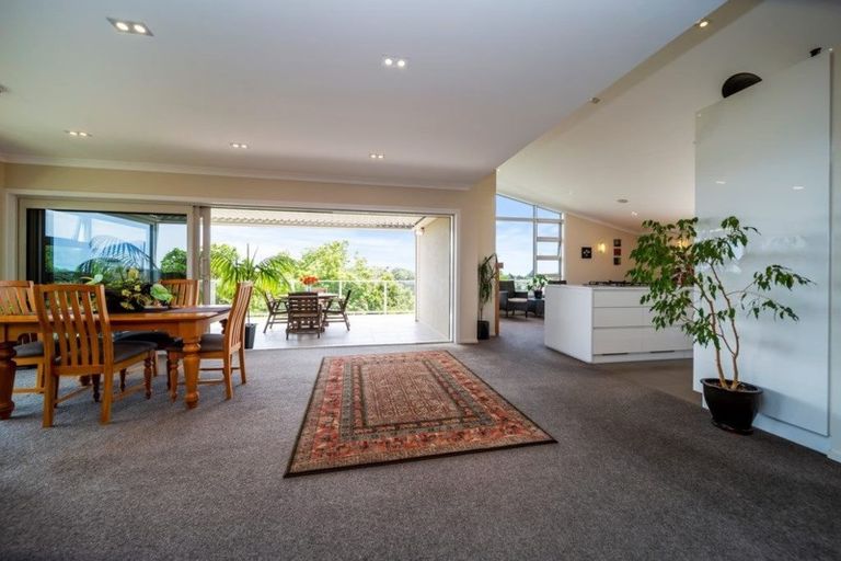 Photo of property in 9 Manukaka Heights, Hurdon, New Plymouth, 4310