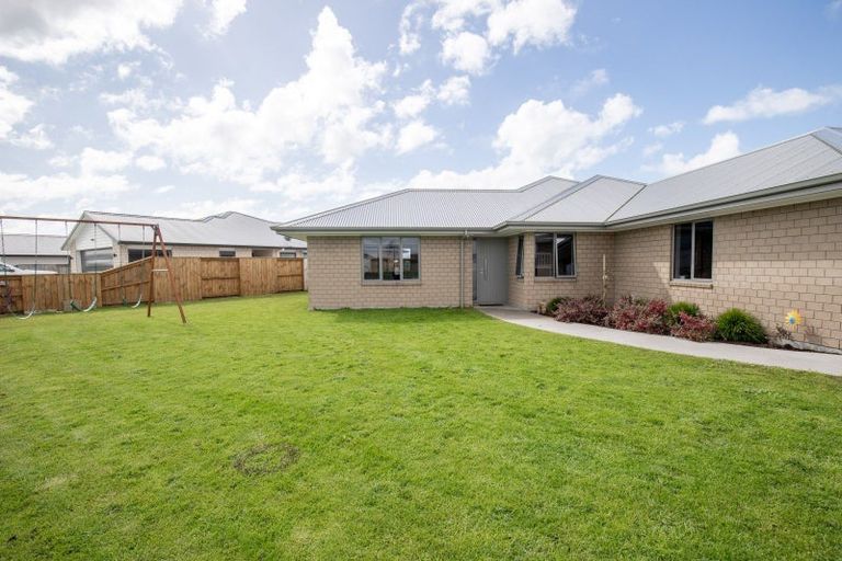 Photo of property in 24 Mcwatters Drive, Ngatea, 3503