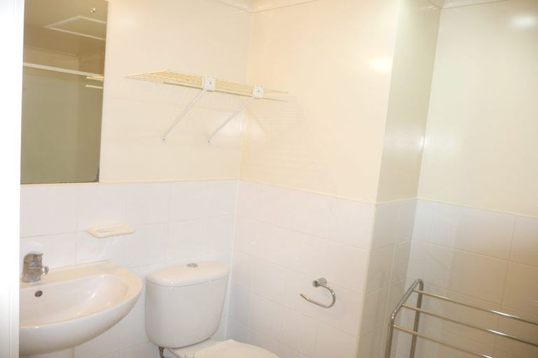 Photo of property in The Rennaissance, 14f/18 Ronwood Avenue, Manukau, Auckland, 2104