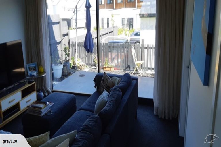 Photo of property in 18 Alexander Willis Crescent, Hobsonville, Auckland, 0616