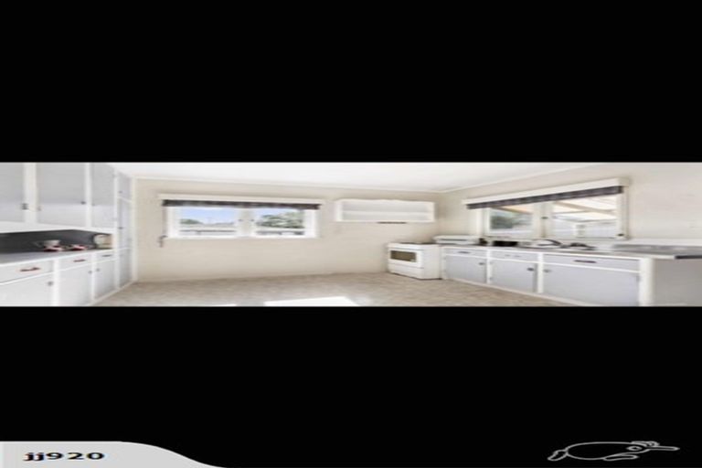 Photo of property in 17a Kereru Street, Henderson, Auckland, 0612