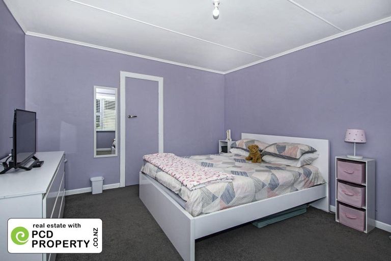 Photo of property in 25 View Road, Hikurangi, 0114