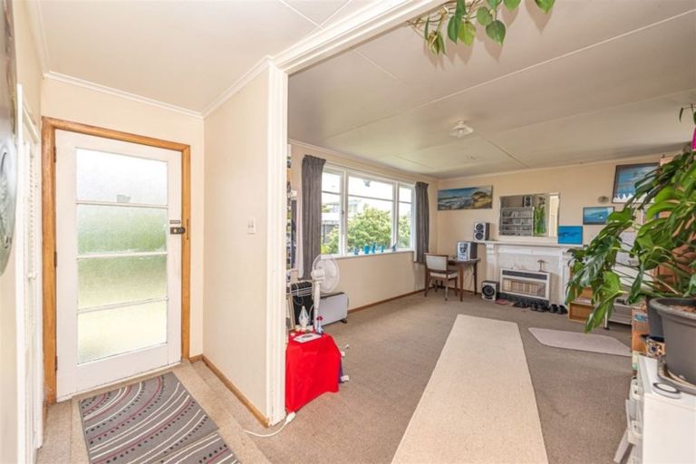 Photo of property in 27 Murch Place, Tawhero, Whanganui, 4500