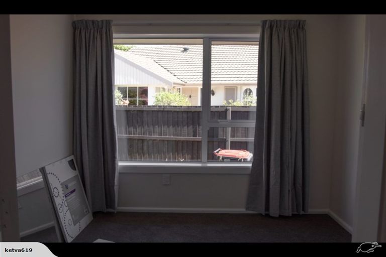 Photo of property in 32 Deepdale Street, Burnside, Christchurch, 8053