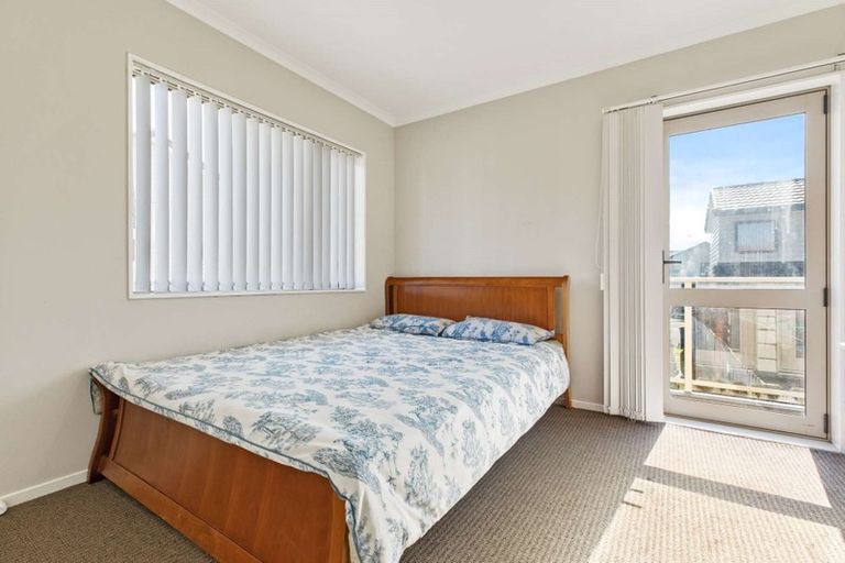 Photo of property in 3 Tavua Lane, Ranui, Auckland, 0612