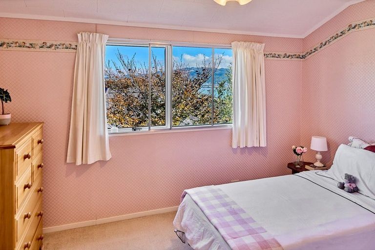 Photo of property in 48 Eskdale Road, Papakowhai, Porirua, 5024