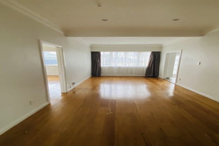 Photo of property in 57 Hayr Road, Three Kings, Auckland, 1042