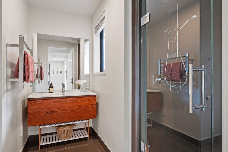 Photo of property in 35 Jacks Point Rise, Jacks Point, Queenstown, 9371