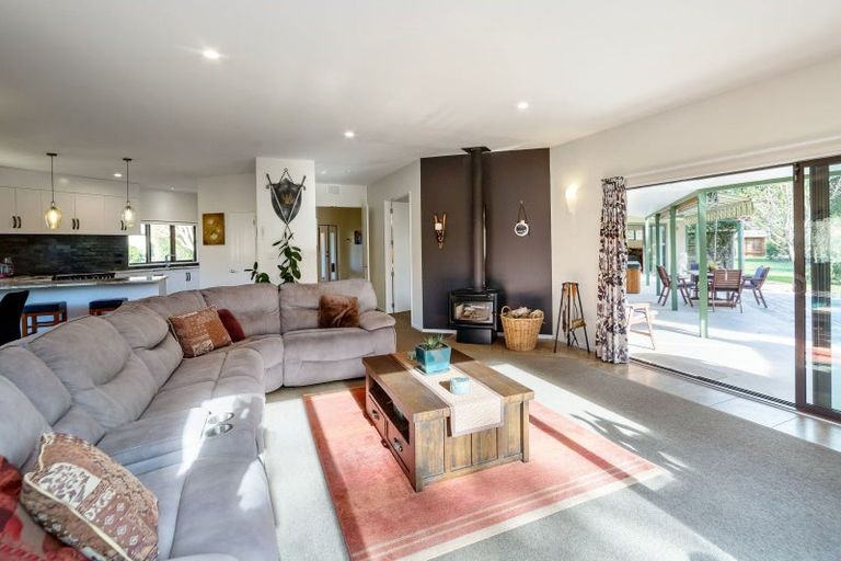 Photo of property in 328 Fabians Road, Morison Bush, Greytown, 5794