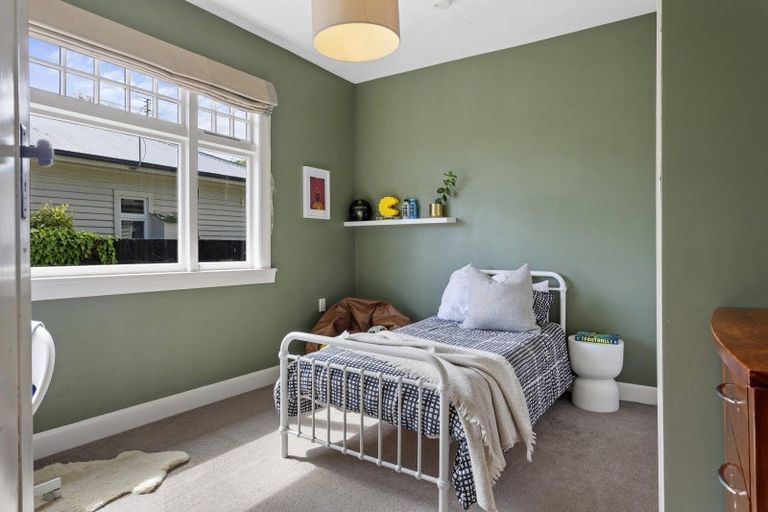 Photo of property in 42 Barrington Street, Somerfield, Christchurch, 8024