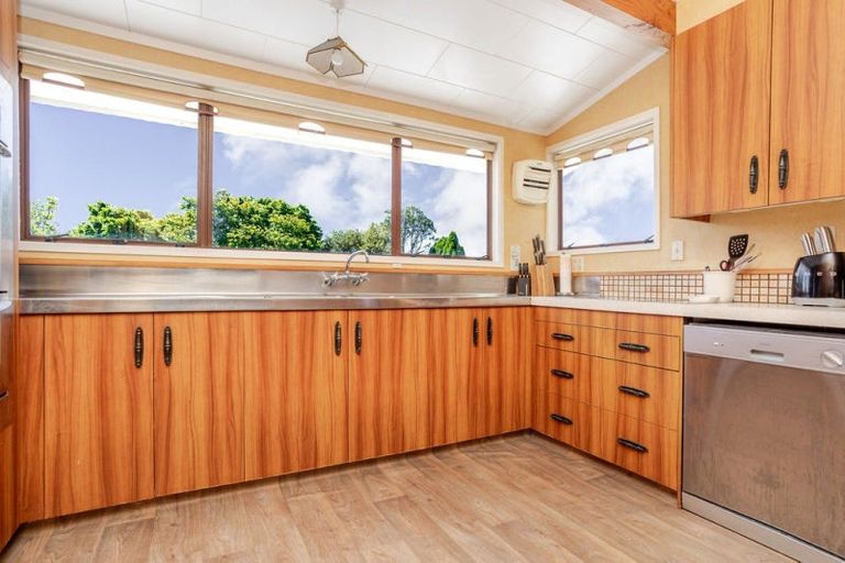 Photo of property in 3 Drummond Street, Dannevirke, 4930