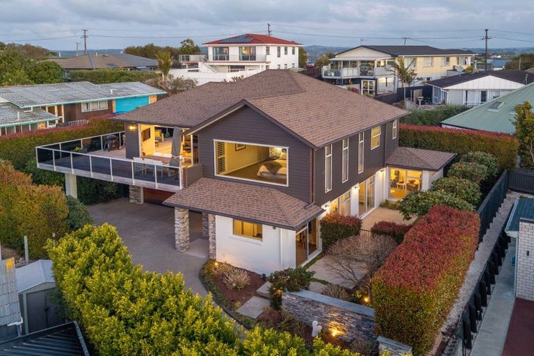 Photo of property in 126d Sandspit Road, Shelly Park, Auckland, 2014
