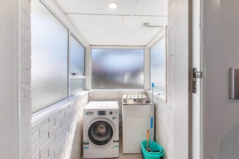 Photo of property in 2/84 Jutland Road, Hauraki, Auckland, 0622