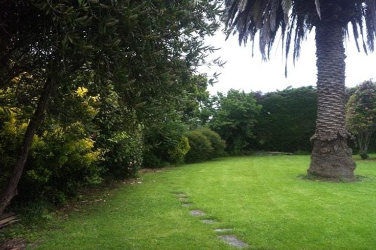 Photo of property in 32 Grey Street, Marton, 4710