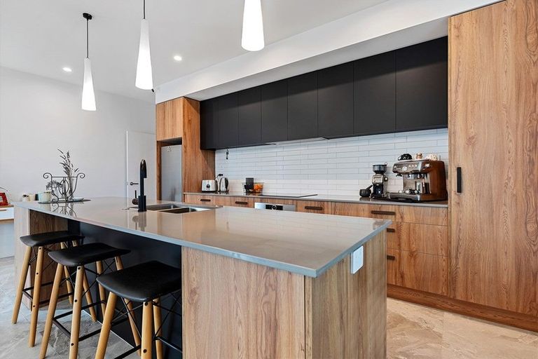 Photo of property in 1 Rangawhenua Street, Ngaruawahia, Hamilton, 3288