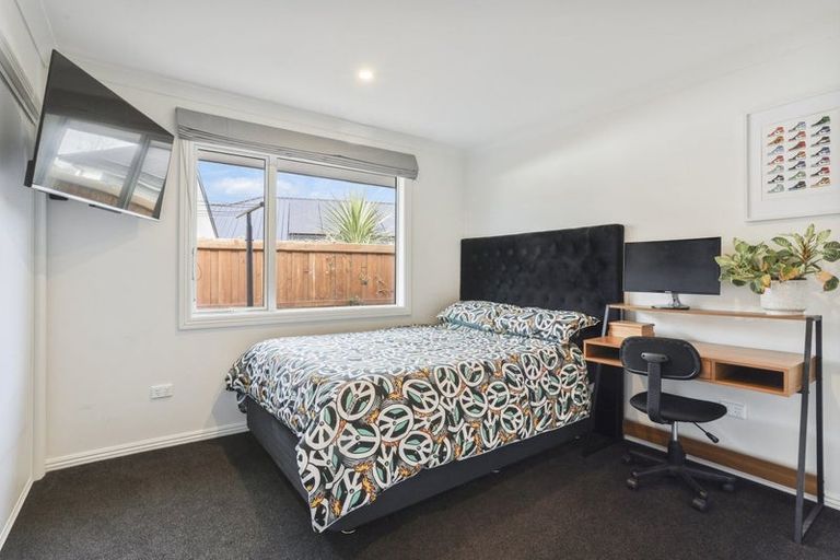 Photo of property in 70 Watkins Drive, Rangiora, 7400