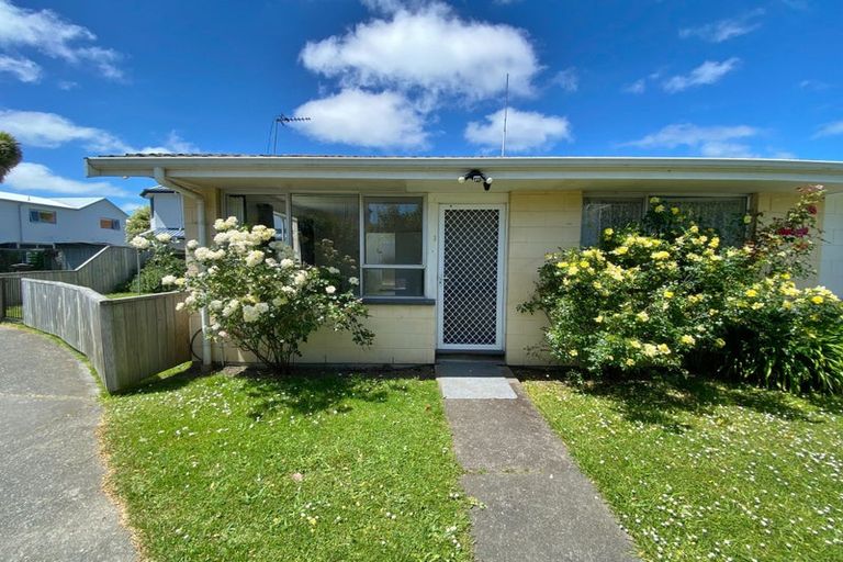 Photo of property in 4/45 Gresford Street, Edgeware, Christchurch, 8013