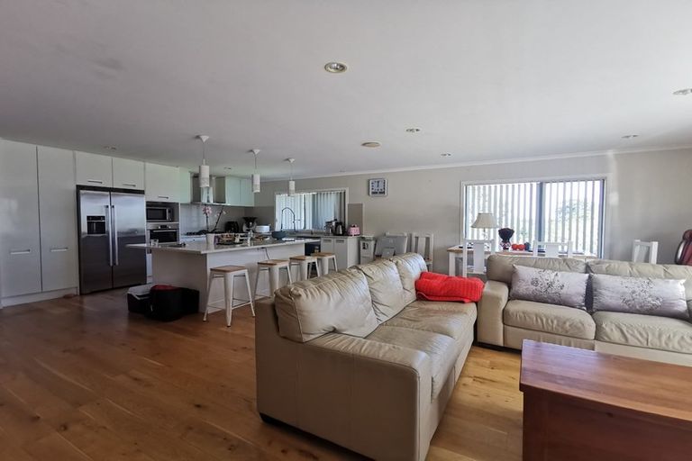 Photo of property in 15 Aviano Close, Flat Bush, Auckland, 2019