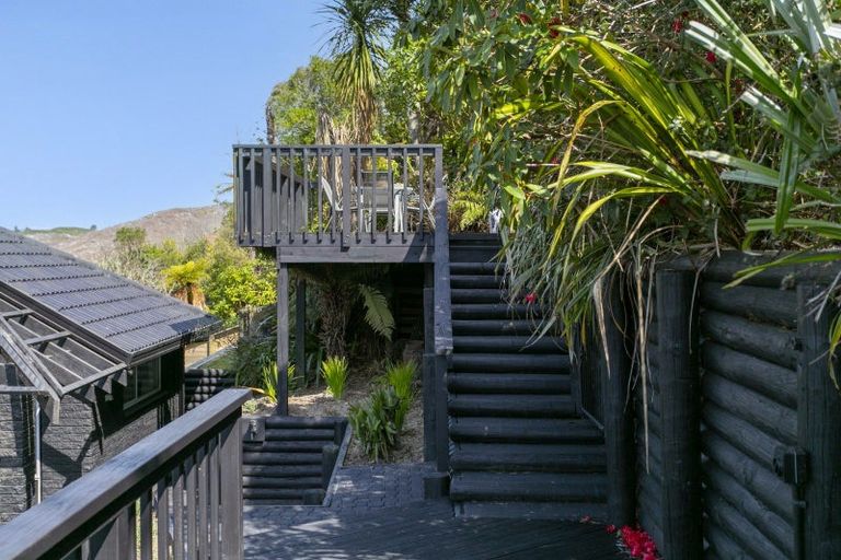 Photo of property in 86 Wakeman Road, Acacia Bay, Taupo, 3330