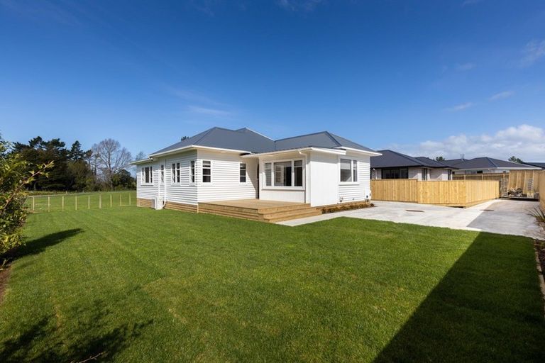 Photo of property in 5 Toutouwai Lane, Inglewood, 4330