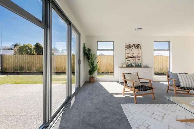 Photo of property in 39 Hanmer Crescent, Rangiora, 7400
