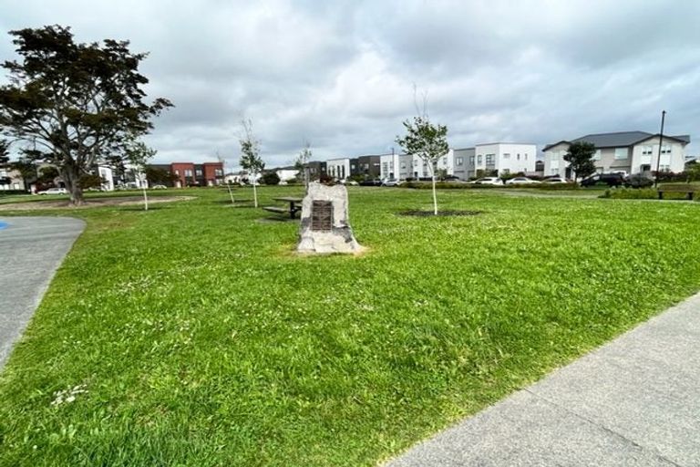 Photo of property in 21 Orona Place, Takanini, 2112