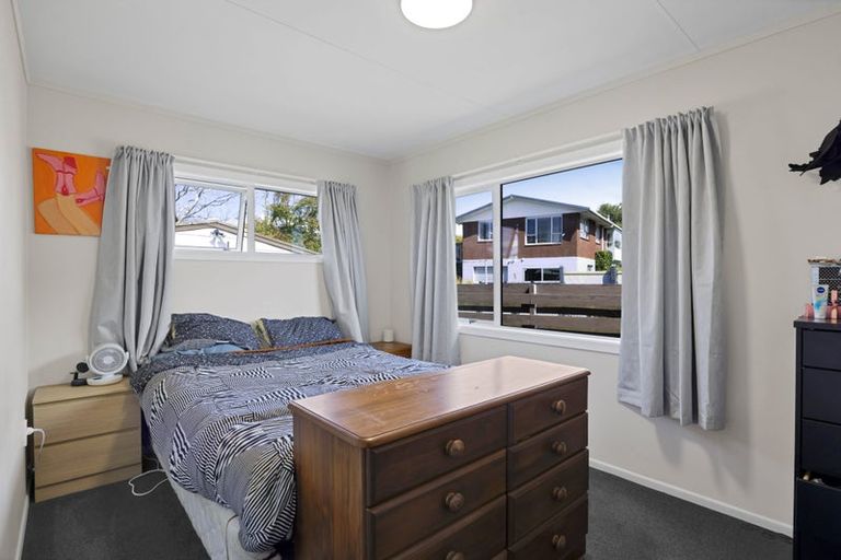 Photo of property in 6 Camellia Avenue, Bell Block, New Plymouth, 4312