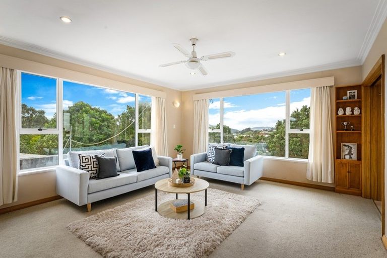 Photo of property in 124 Helston Road, Paparangi, Wellington, 6037