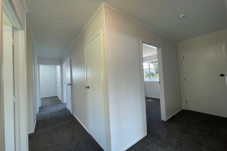 Photo of property in 10 Limond Street, Randwick Park, Auckland, 2105