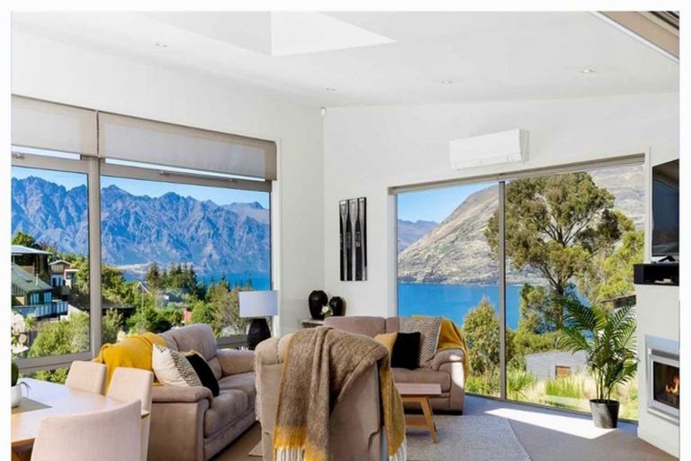 Photo of property in 234 Fernhill Road, Sunshine Bay, Queenstown, 9300