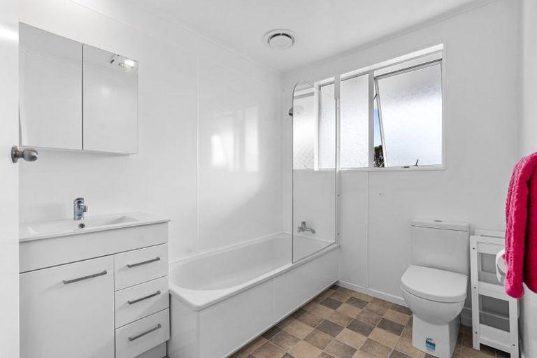 Photo of property in 29 Hine Street, New Plymouth, 4310