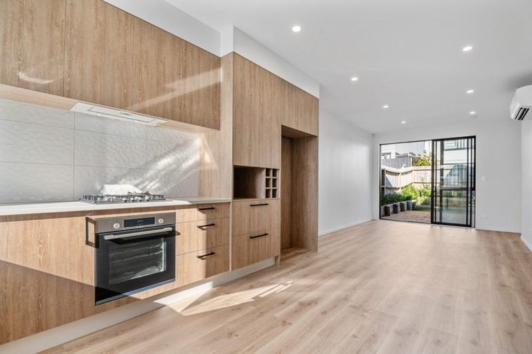 Photo of property in 63 Horokaka Street, Massey, Auckland, 0614