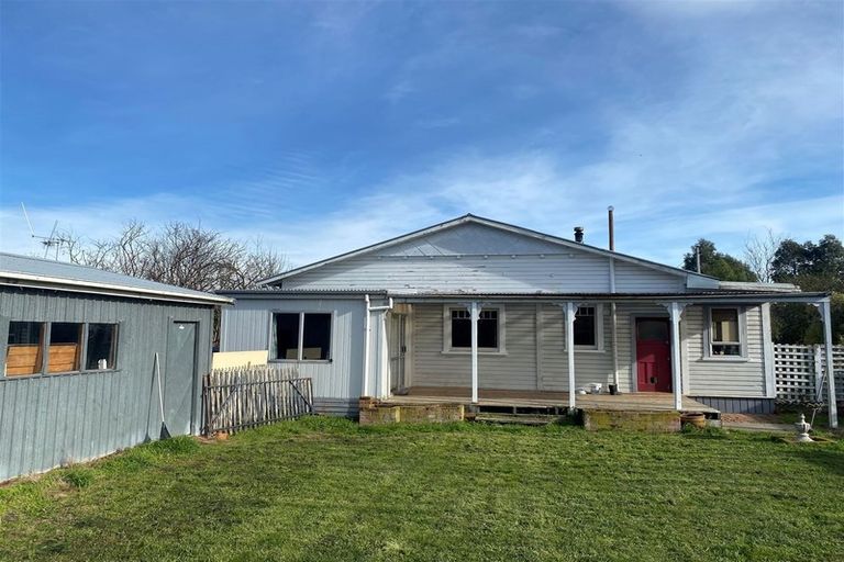 Photo of property in 37 Alma Street, Dannevirke, 4930