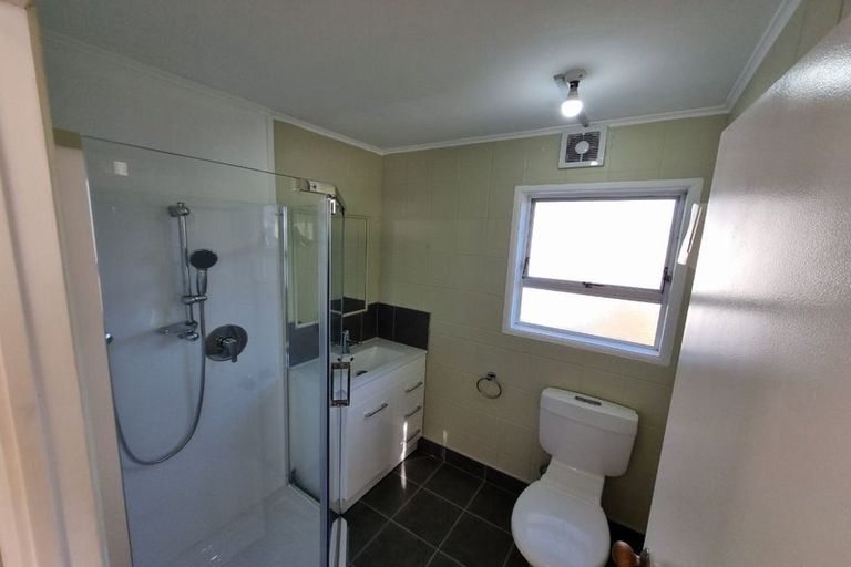 Photo of property in 52 Hobart Crescent, Wattle Downs, Auckland, 2103