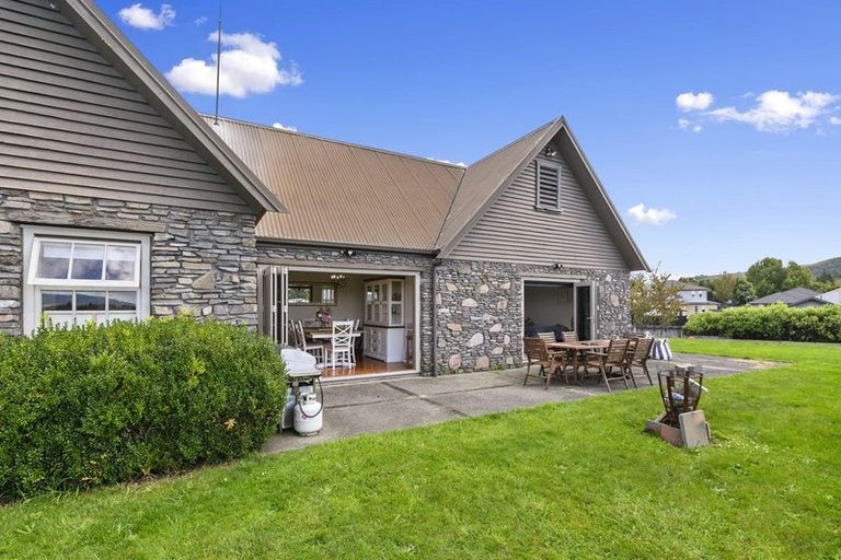 Photo of property in 48 Hamon Place, Pukehangi, Rotorua, 3015