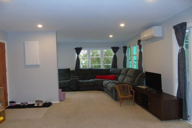 Photo of property in 11 Kopara Grove, Stokes Valley, Lower Hutt, 5019
