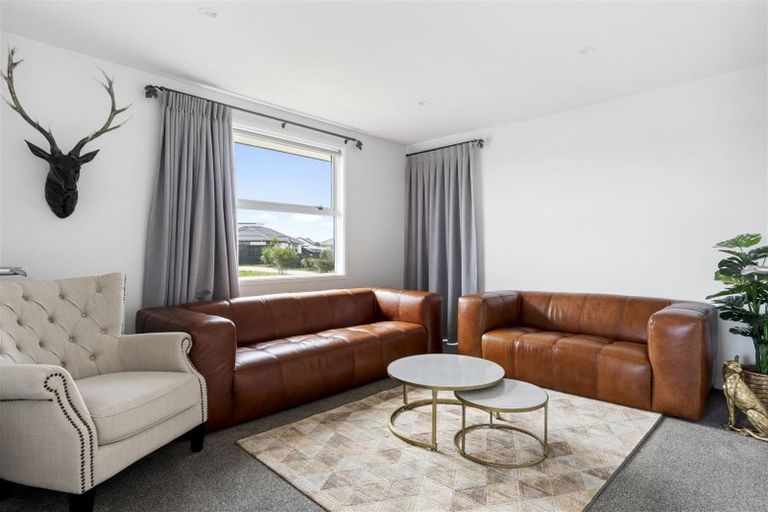 Photo of property in 4 Kotiate Street, Papamoa Beach, Papamoa, 3118