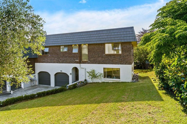 Photo of property in 2/160 Stapleford Crescent, Browns Bay, Auckland, 0630