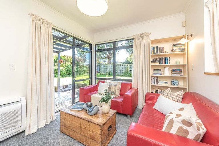 Photo of property in 21 Grey Street, College Estate, Whanganui, 4500