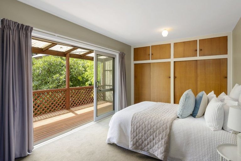 Photo of property in 18 Bayview Place, Cass Bay, Lyttelton, 8082