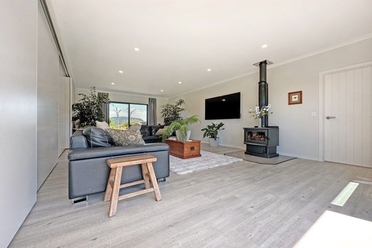 Photo of property in 4 Kanuka Grove, Kinloch, Taupo, 3377
