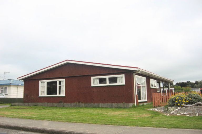 Photo of property in 127 Tilley Road, Paekakariki, 5034